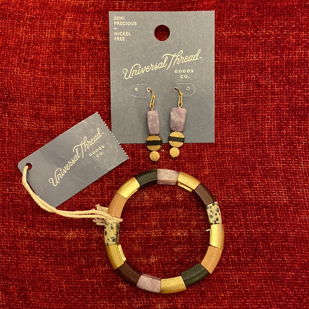 Universal Thread Semi Precious Bracelet Earring Set 8$
